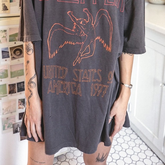 Led Zeppelin USA 1977 Oversized Destroyed Tee - Picture 2 of 3